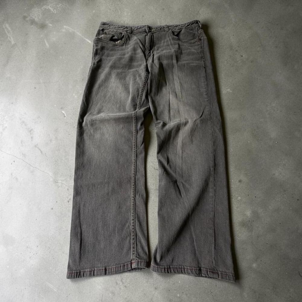 Tommy Bahama Sand Drifter Authentic Straight  Men's Size 40x30 Dark Jeans